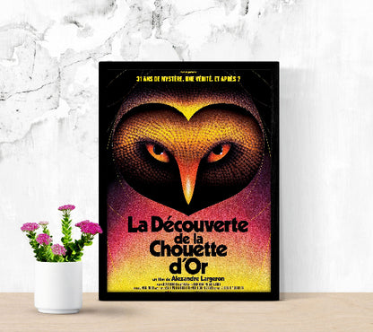 La découverte de la Chouette d'or framed poster