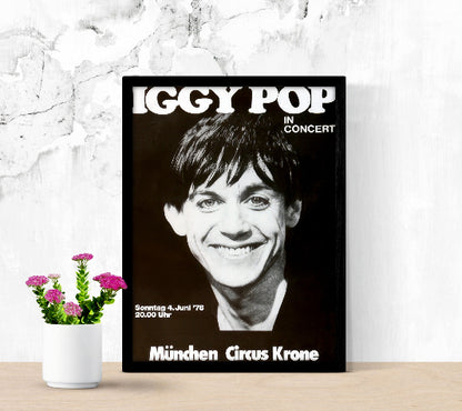 Iggy Pop in Concert Munchen Circus Krone framed poster