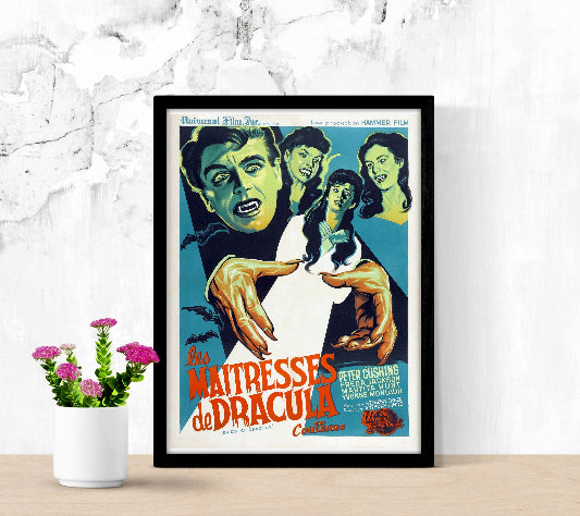 Les maitress de Dracula framed poster
