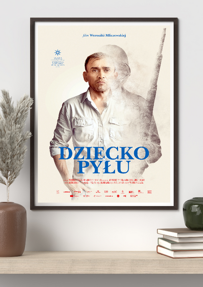 Dziecko z pylu framed poster