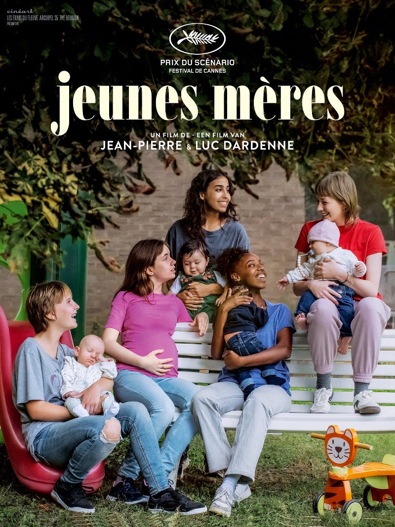 Jeunes mères paper poster