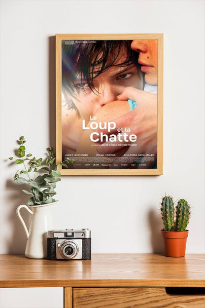 Le loup et la chatte - framed poster