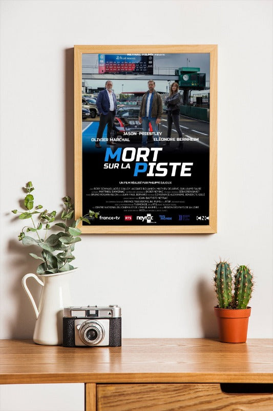 Mort sur la piste - framed poster