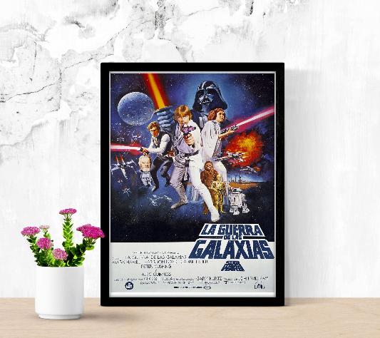 La guerra de las galaxias framed poster